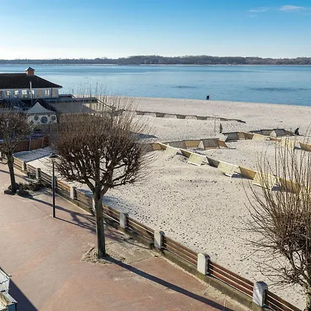 Haus Windjammer Passat Apartment Laboe